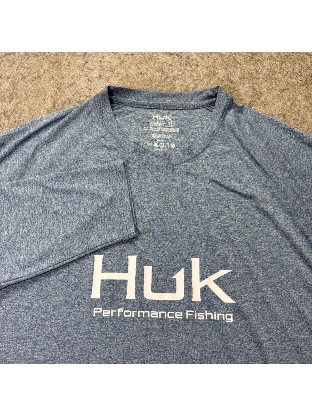 Huk Pursuit Long Sleeve Shirt Men XL Blue Solid Crew Neck Performance Fishing